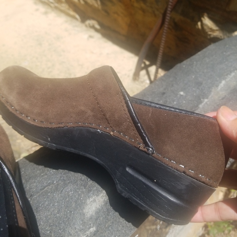 Dansko slip on suede shoes - Picture 6 of 8
